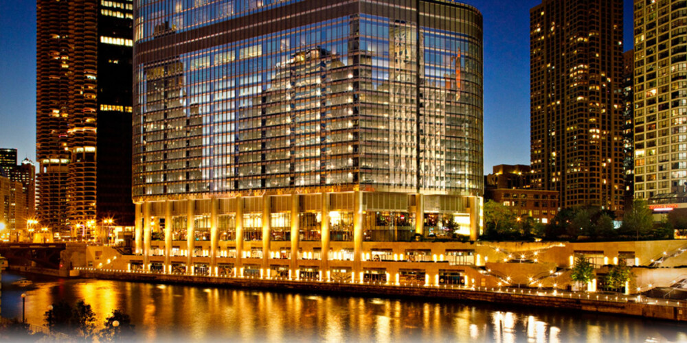 TRUMP TOWER: Om du vil unne deg til ekstra luksus på ferien, ja da sjekker du inn på "The Donald"s ikoniske Chicago hotell. TRUMP TOWER: Om du vil unne deg til ekstra luksus på ferien, ja da sjekker du inn på "The Donald"s ikoniske Chicago hotell.
