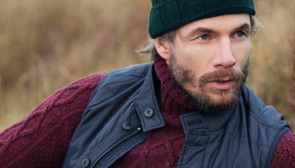INSPIRASJON: La deg inspirere av den hverdagslige, urbane og maskuline stilen som vist i herremagasinet Mann. - Stilen inneholder kule nøkkelplagg som dunvest- og jakke, kule lag-på-lag-kombinasjoner, dressdetaljer og fin, klassisk strikk, sier stylist Eirik Mogseth. FOTO: Janne Rugland STYLING: Elisa Røtterud og Stian Tjernsmo INSPIRASJON: La deg inspirere av den hverdagslige, urbane og maskuline stilen som vist i herremagasinet Mann. - Stilen inneholder kule nøkkelplagg som dunvest- og jakke, kule lag-på-lag-kombinasjoner, dressdetaljer og fin, klassisk strikk, sier stylist Eirik Mogseth. FOTO: Janne Rugland STYLING: Elisa Røtterud og Stian Tjernsmo