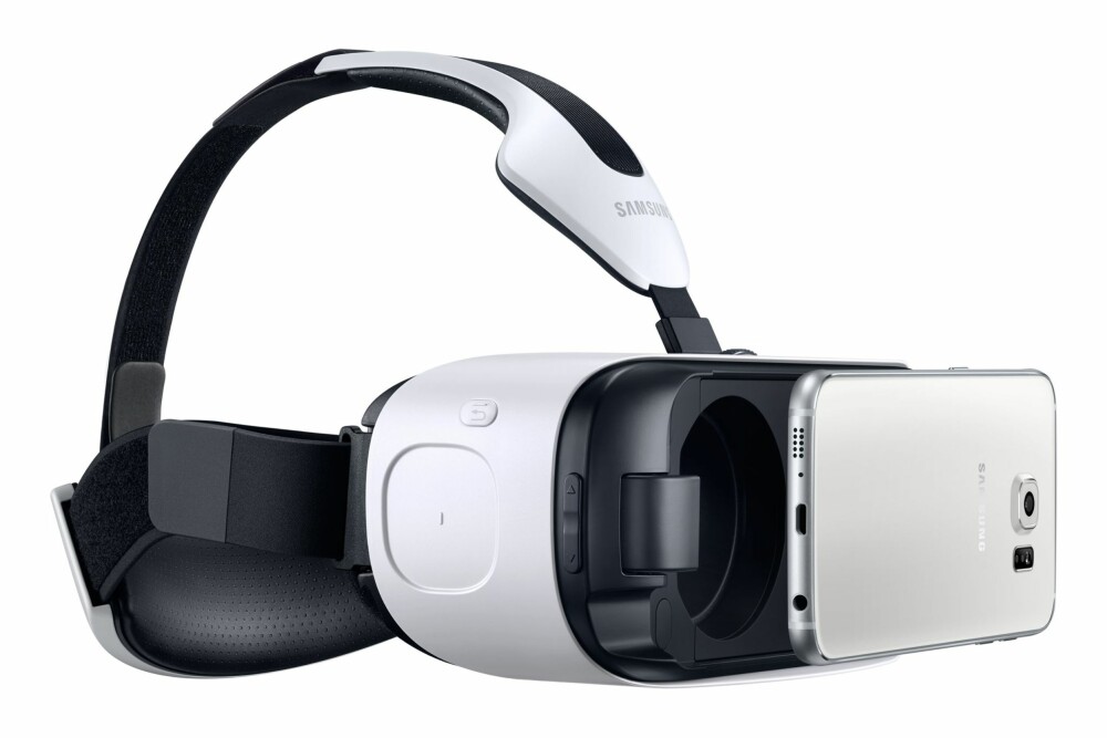 MOBILSKJERM: Gear VR bruker en Galaxy S6 eller en Galaxy S6 Edge som skjerm.