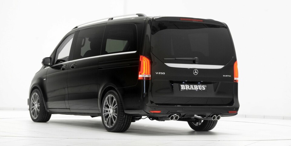 FOR FART: Brabus har tatt tak i eksteriøret og utstyrt V250 med stylingpakke, 19-toms aluminiumsfelger og nytt sportseksosanlegg.