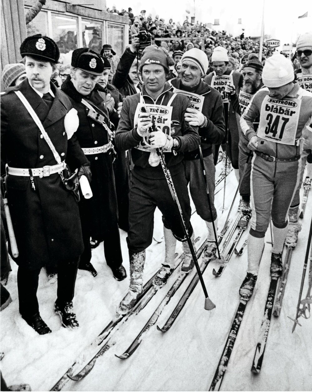 SLITEN: Kong Carl Gustaf gikk Vasaloppet i 1977. Historien vil ha det til at dronning Silvia skulle forevige det hele, men glemte å sette film i kameraet!