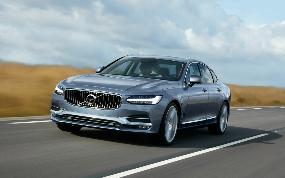PREMIUM: Volvo prøver å ta opp kampen mot tyskerne med sine nye premiumbiler S90 og V90. Foto: Volvo