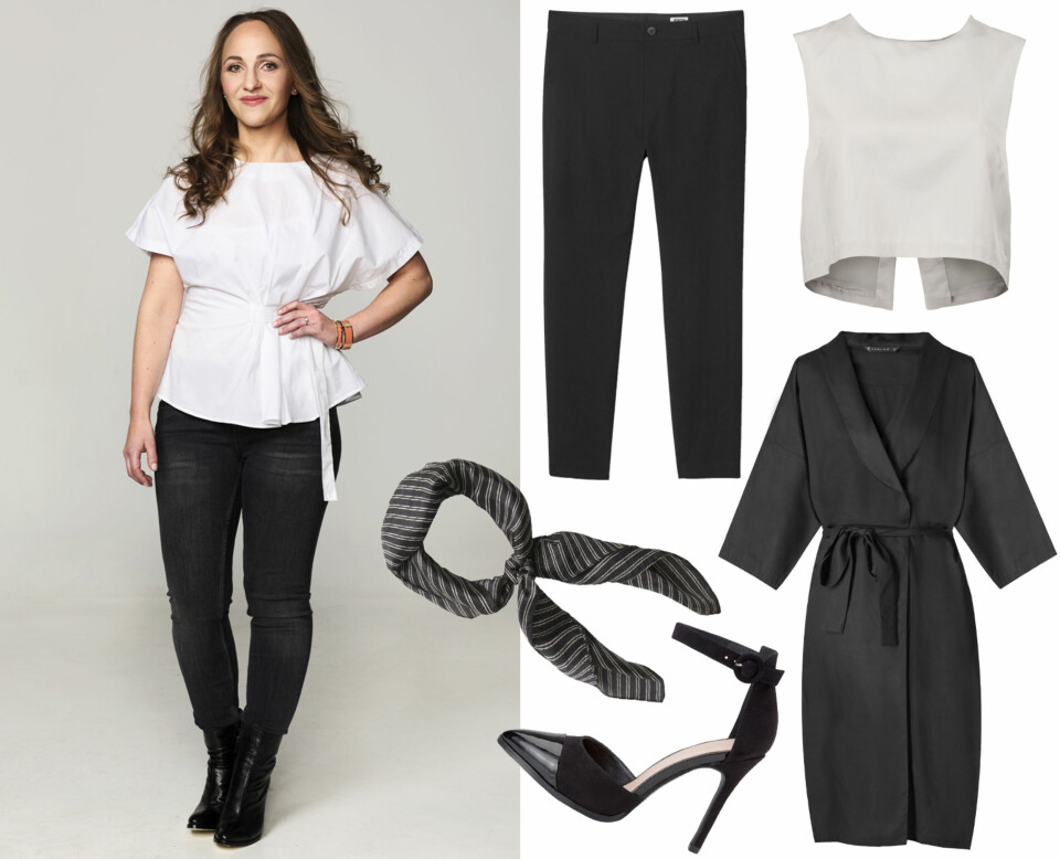 SORT OG HVITT: Ann Charlotte er kledd i: Bluse fra Lindex, kr 400. Jeans fra Zara, kr 500.
Sko fra Zara, kr 899. Armbånd fra Dyrberg/ Kern, kr 700 og 790. Til høyre: Dressbukse fra
Weekday, kr 400. Kort topp fra Tom Wood, kr 1200. Tynt sjal fra Pieces, kr 160. Kimonokjole fra Edblad, som også kan brukes som jakke, kr 1499. Hæler fra Bianco, kr 600.