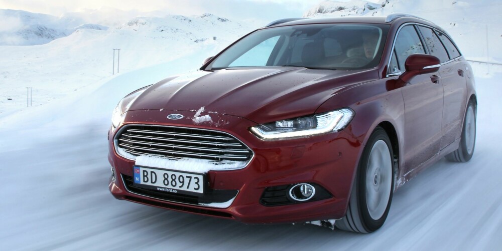 LIKT: Ford Mondeo med tolitersdiesel fikk samme testforbruk for forhjuls- og firehjulsdrevet versjon. FOTO: Petter Handeland LIKT: Ford Mondeo med tolitersdiesel fikk samme testforbruk for forhjuls- og firehjulsdrevet versjon. FOTO: Petter Handeland