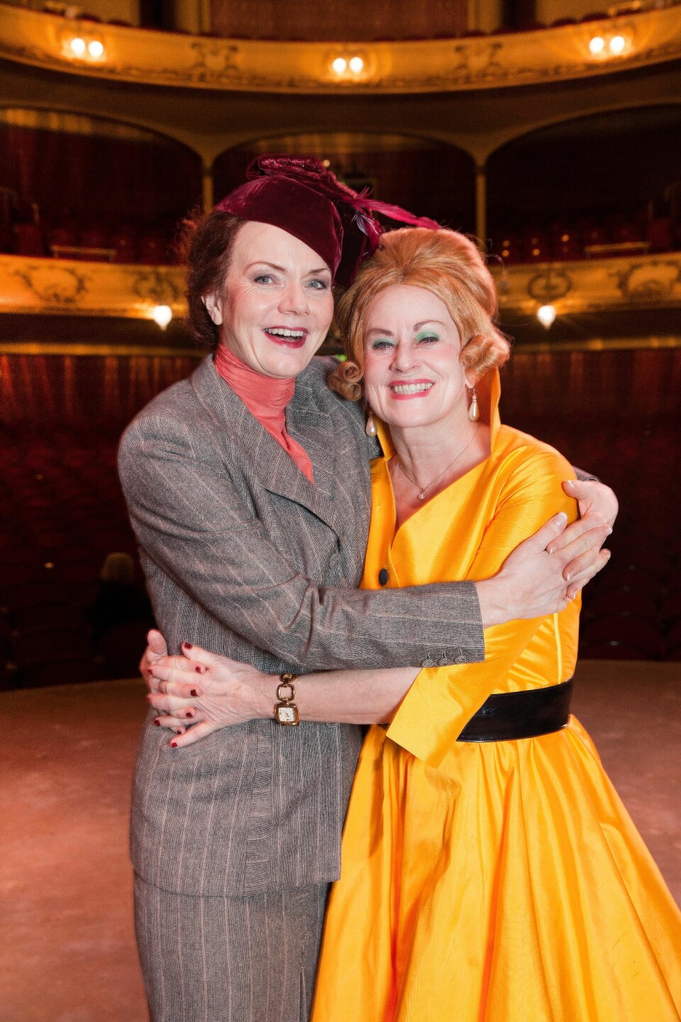 HYLLES: – Hun er veldig utadvendt. Kaster seg over arbeidet og snakker mye – akkurat som meg, sier Mari Maurstad om Anne Marie Ottersen.