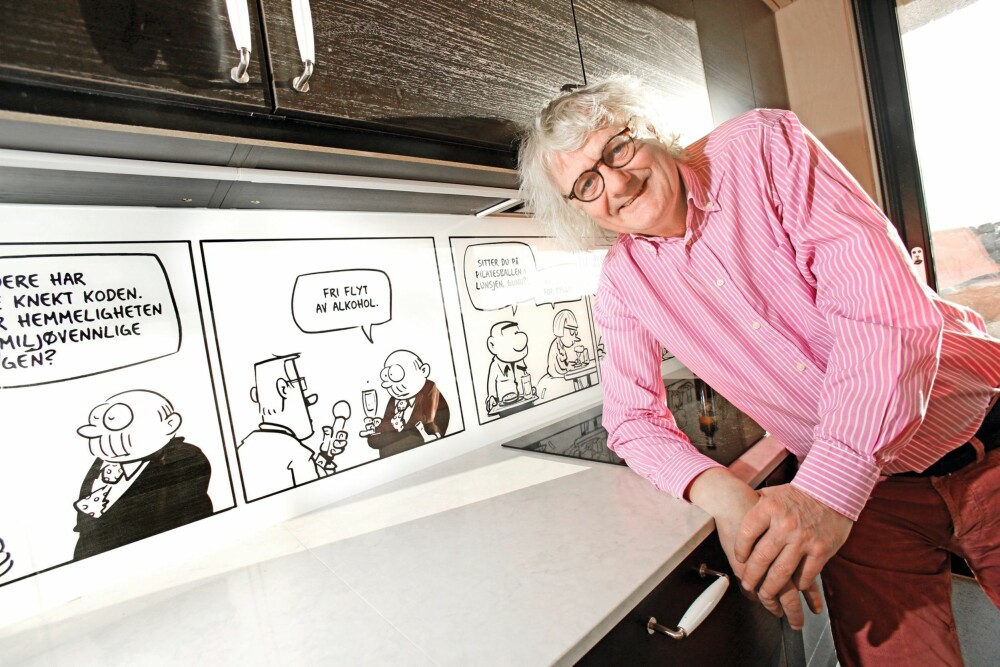 STRIPER: Per Inge elsker tegneserier. Børge Lunds Lunch pryder veggen bak kjøkkenbenken. – Morsommere enn fliser, mener Per Inge. 