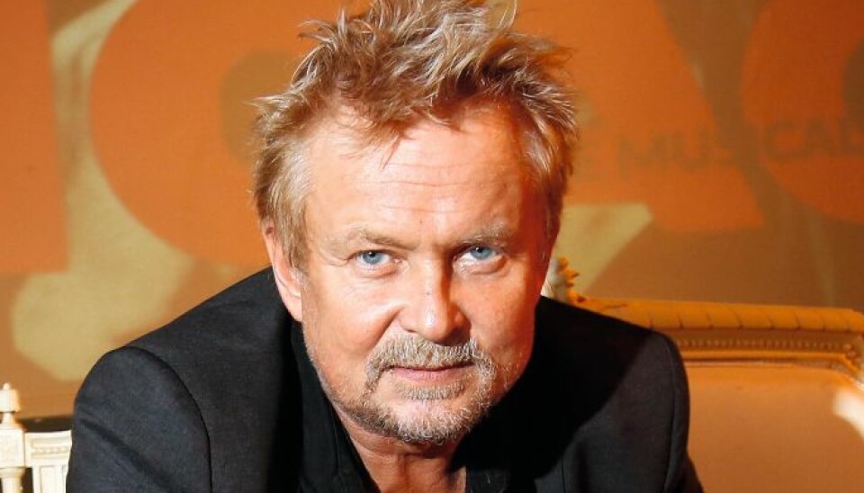 TAKKNEMLIG: Dennis har hatt stor suksess som skuespiller. I år er det 30 år siden han startet karrieren.