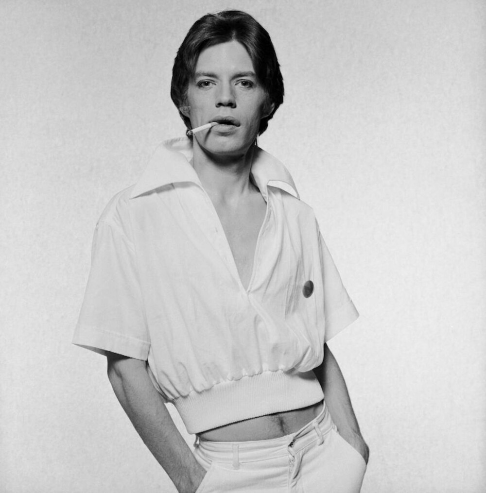 En noe androgyn Mick Jagger foreviget av Terry O'Neill i 1975.