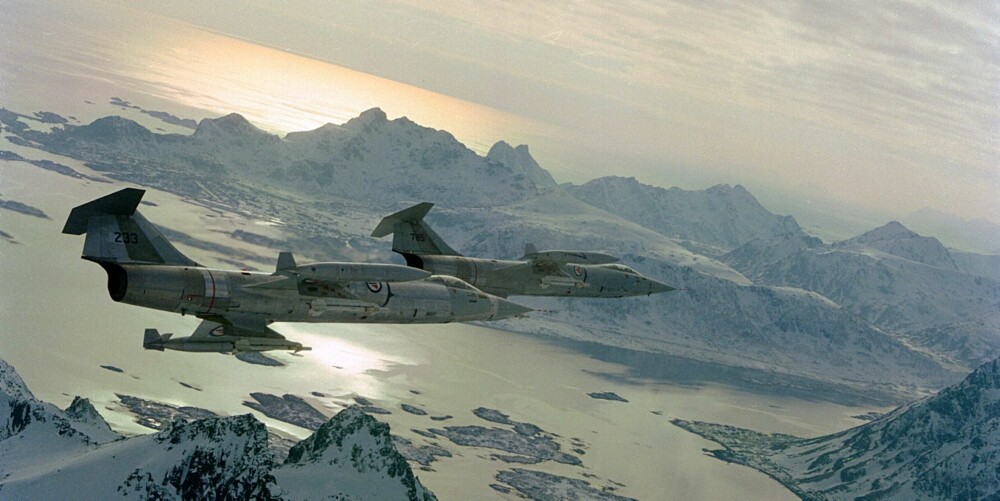 I Bodø trente tre av jagerflygerne på avskjæringsflyginger helt opp til 74 000 fot.