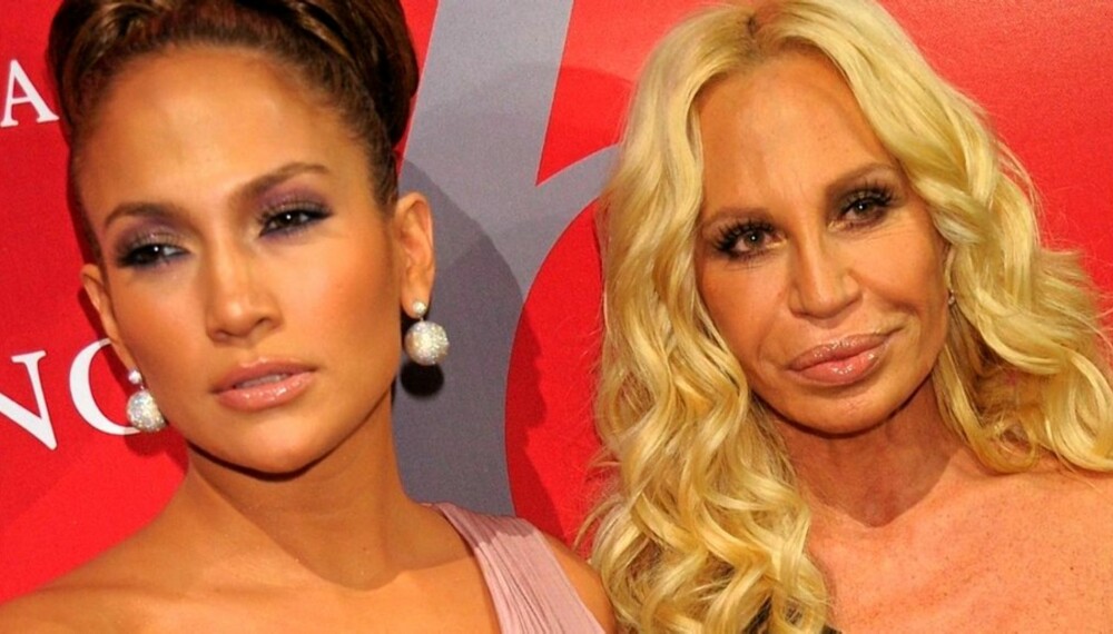 HJELP: Donatella Versace sier J-Lo gjorde at hun fikk tro på sin egen visjon fot motehuset.