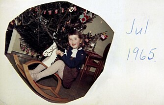 BARNLIGE LYST: Hilde Hummelvoll er fem år gammel på dette hyggelige bildet tatt julen 1965.