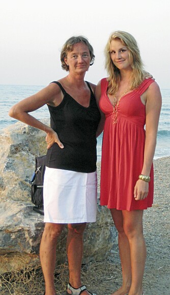KRETA, SOMMEREN 2008: Mor Sigrun og Birgit på ferie på Kreta. Bare noen måneder etter inntreffer den fatale ulykken.