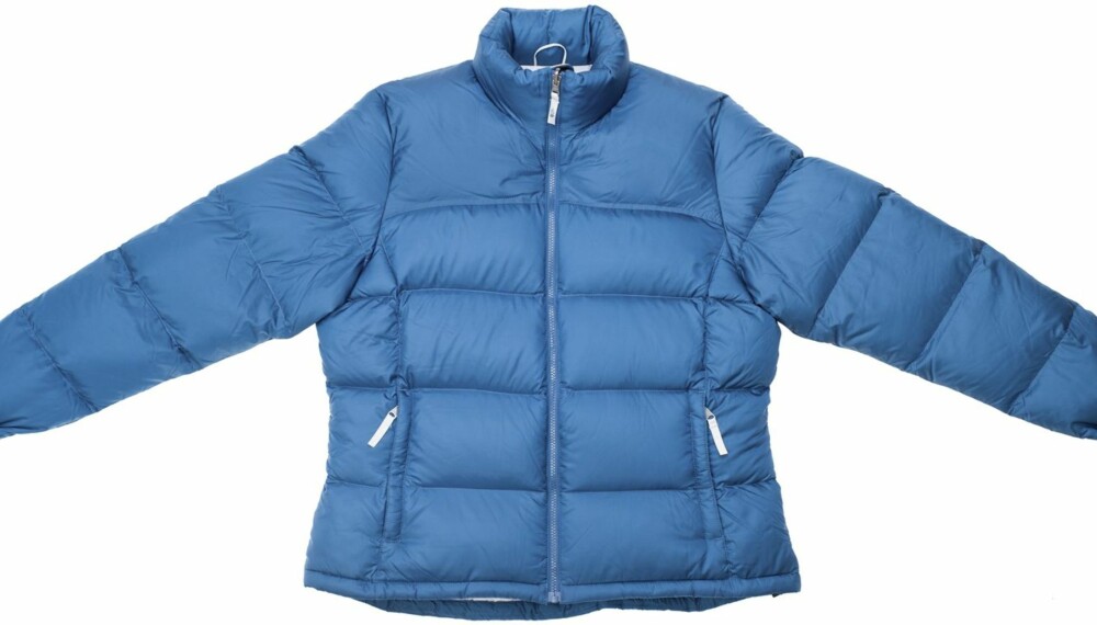 DUN ELLER IKKE: Går du for en myk og god boblejakke i dun eller en billigere jakke i syntetfiber i vinter?
