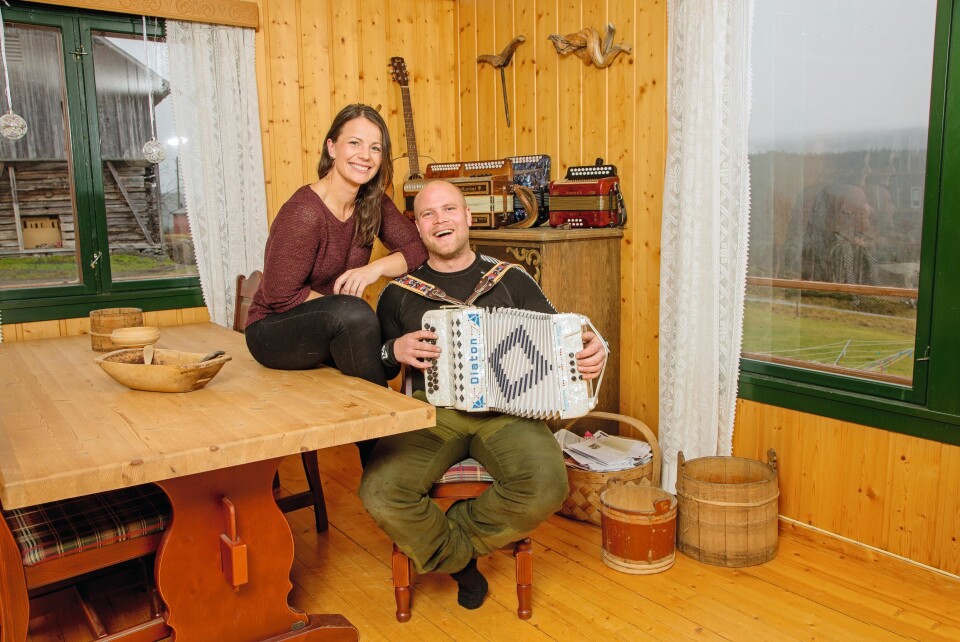 TID FOR KOS: At paret har funnet melodien, er det ingen tvil om.
