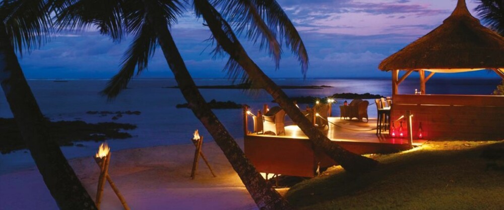 PARADIS: Mauritius ligger
langs Afrikas sydøstlige kyst, øst for Madagaskar. Solnedgangen er et fantastisk skue.