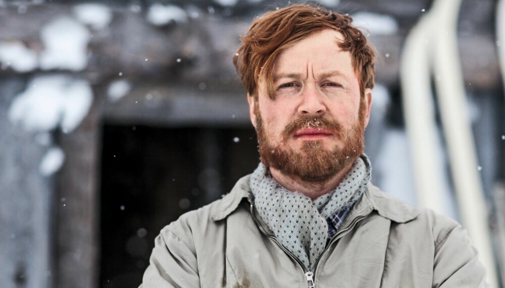 KJØLTE SEG NED: Rolf Kristian Larsen kjølte seg ned med snø for at rollen som sabotøren Einar Skinnarland skulle virke mest mulig troverdig.
