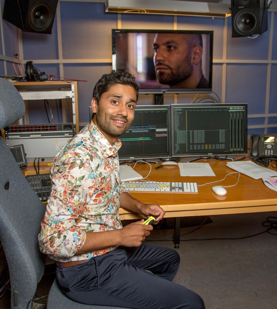 TV-JOBBING: Noman Mubashir oppdaget problemet da han jobbet med NRK-serien. – Jeg så ikke klart, følte jeg så dobbelt. Jeg fikk vondt i hodet og ble svimmel.