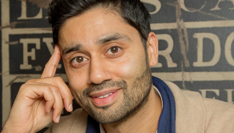 GRÅ STÆR: Noman Mubashir har fått et dilemma. – Synet er det viktigste man har, sier han.
