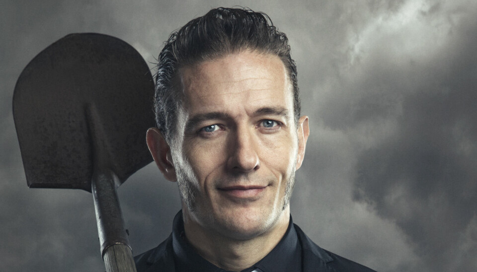 LAST MAN STANDING: MANN-helten Kristopher Schau er aktuell både på podcast og plate. Dette er det aller siste portrettet som blir publisert av magasinet MANN før vi legger ned sjappa. Les det spennende intervjuet og se de ekstremt fete bildene fra fotoshooten her! (Og takk for oss, for pokker!)