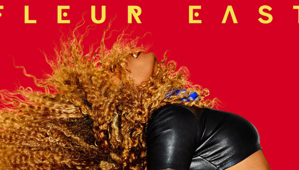 Behind the scenes med 'Sax'-sangeren Fleur East
