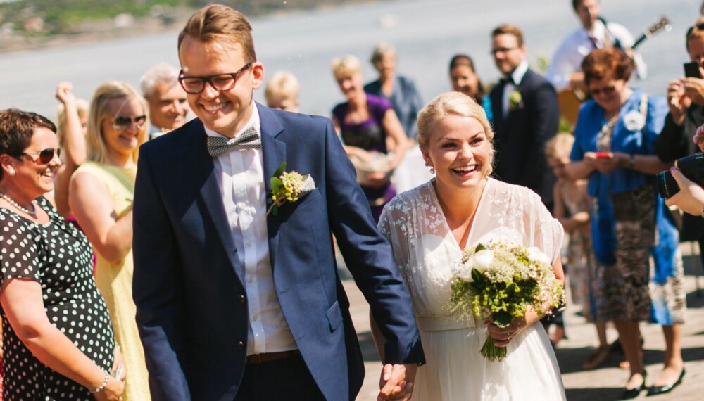 NYGIFT: Camilla og Carl Thomas giftet seg 01. juni 2013, og delte sin store dag og forberedelsene med magasinet Ditt Bryllup. NYGIFT: Camilla og Carl Thomas giftet seg 01. juni 2013, og delte sin store dag og forberedelsene med magasinet Ditt Bryllup.