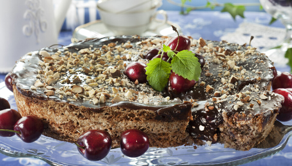 Nøttekake: Trenger du et glutenfritt alternativ, er denne saftige kaken helt super!