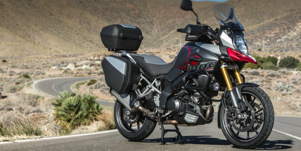 MOTORSYKKEL: Suzuki 1000 V-Strom. MOTORSYKKEL: Suzuki 1000 V-Strom.