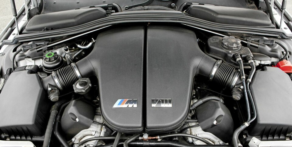 V10: BMW E60 M5.