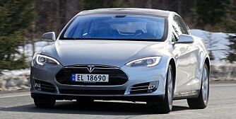 TESLA: Dersom Tesla Model S er typegodkjent etter 1. november 2012, skal den ha TPMS. Biltyper som er typegodkjent før 1. november 2012, trenger ikke å ha TPMS, men kan da ikke selges og registreres etter 1. november 2014. FOTO: Terje Bjørnsen