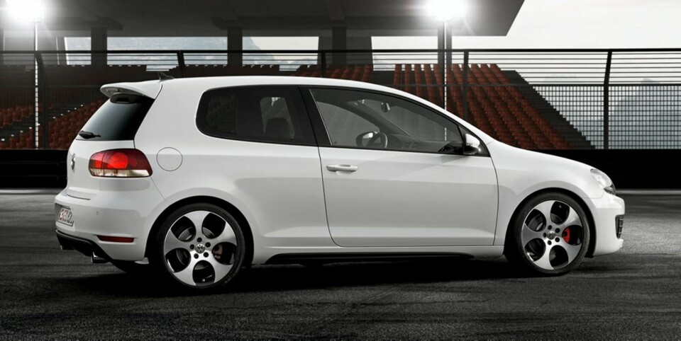 VINNEREN! VW Golf er kåret til årets beste trekkbil, uansett klasse, av The Caravan Club. Foto: Produsenten