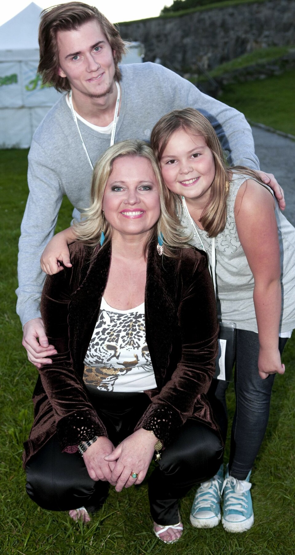 STOLT MAMMA: - Barna har alltid vært min førsteprioritet, forteller Anita til Her og Nå. Her med sønnen Noah og datteren Kaja. Hun har også datteren Greta, som ikke var med da dette bildet ble tatt.