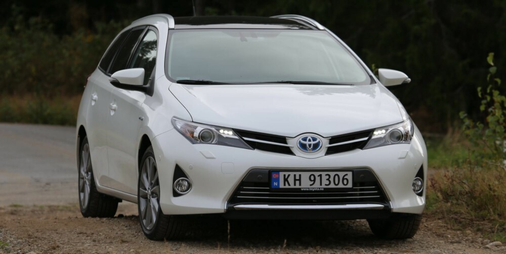 STØRST MISVISNING: Av de 430 bilene vi har testet er det Toyota Auris Hybrid som har den største misvisningen med 11 prosent. Det er innenfor regelen for maks avvik på 10 prosent + 4 km/t.
