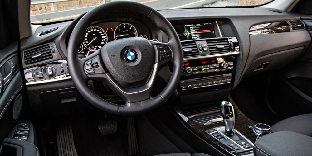 BEDRE KVALITET: Nye BMW X3 har høyere kvalitet på interiøret enn forgjengeren. FOTO: BMW BEDRE KVALITET: Nye BMW X3 har høyere kvalitet på interiøret enn forgjengeren. FOTO: BMW