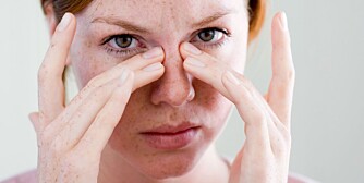STORT PROBLEM: Mørke ringer under øynene er kvinners største kompleks. Her får du tipsene til hva du kan gjøre med det.
