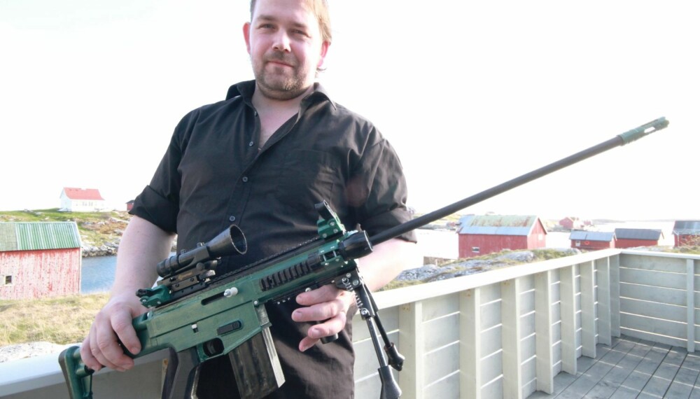 Roy-Tore brukte ett par uker på å lage delene til en AirSoft-rifle på 3D-printeren sin.