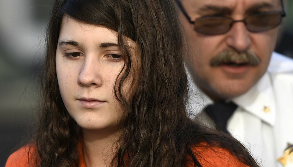 Miranda blir ført inn i rettssalen i Pennsylvania 1. april. Hun kjemper desperat for å unngå dødsstraff. Men friheten får den unge jenta aldri tilbake.