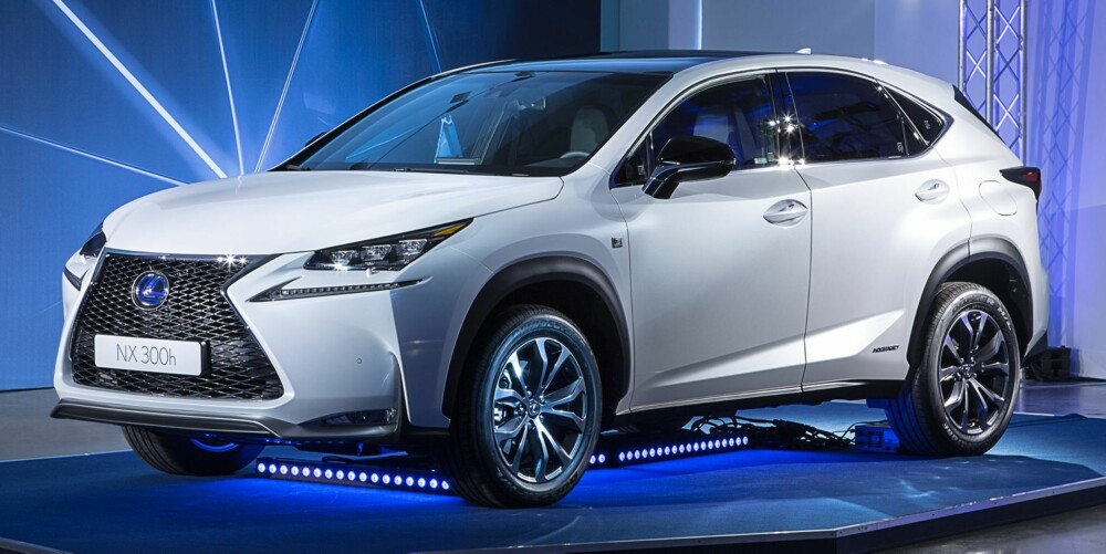 TIL NORGE: Lexus NX 300h med 197 hk. FOTO: Lexus