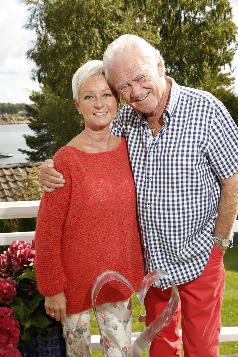 Glade: - Jeg er født med godt humør, og starter hver dag med et smil, forteller Yngvar og smiler til Ingrid.