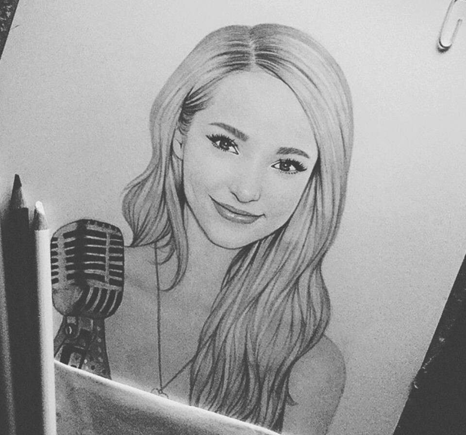 Her er Dove Cameron tegnet av en fan.