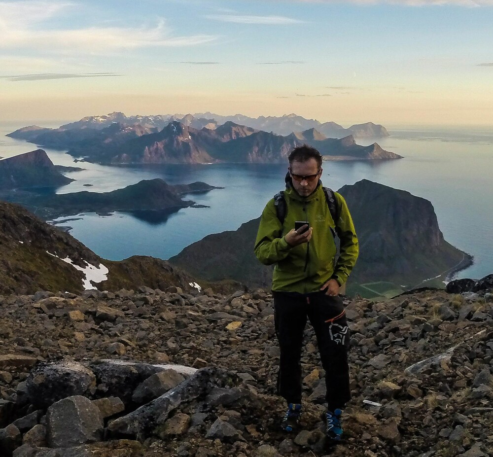 Tomasz Furmanek er blitt «verdenskjendis» for sine vakre    bilder tatt fra hans mange kajakkturer rundt om i Norge. 