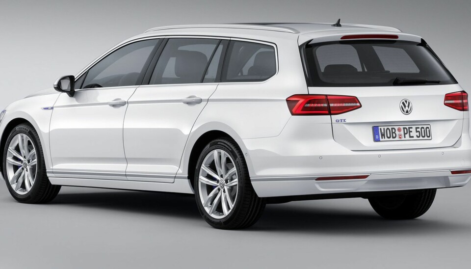 PASSAT: Prisen på den ladbare hybridversjonen av Passat er klar, men bestiller du nå får bilen tidligst våren 2016. FOTO: VW
