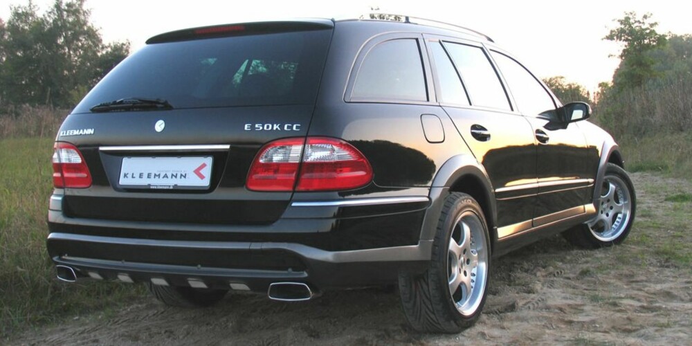ALLROAD: "Allroad"-Mercedesen er basert på en E-klasse E500 T 4Matic. FOTO: Kleemann ALLROAD: "Allroad"-Mercedesen er basert på en E-klasse E500 T 4Matic. FOTO: Kleemann