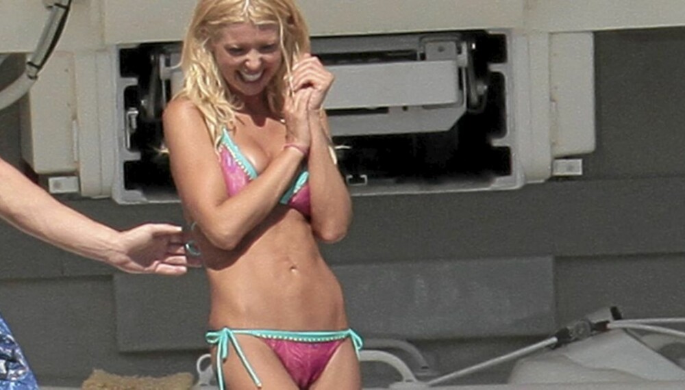 NY KROPP: Tara Reid viser frem sin nye bikinikropp i St. Tropez.