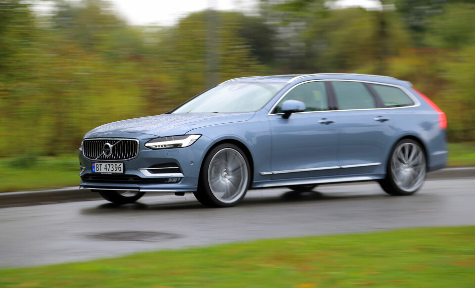 STERK TOLITER: Den 190 hk sterke toliteren gjør V90 rask. Akselerasjonstidene er bedre enn det vi har fått med de tyske alternativene vi har kjørt til nå med sammenlignbar motor.