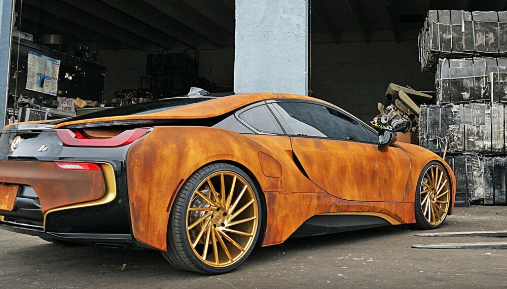 EKTE RUST: Den Miami-baserte sangeren Austin Mahone gikk nylig til innkjøp av ny bil, og valget falt på BMWs superhybrid, i8. i8 er selv i originalutførelse et realt blikkfang, men Mahone ville ha mer. Mer enn tradisjonell lakk og mer enn vanlig folie... FOTO: MetroWrapz EKTE RUST: Den Miami-baserte sangeren Austin Mahone gikk nylig til innkjøp av ny bil, og valget falt på BMWs superhybrid, i8. i8 er selv i originalutførelse et realt blikkfang, men Mahone ville ha mer. Mer enn tradisjonell lakk og mer enn vanlig folie... FOTO: MetroWrapz