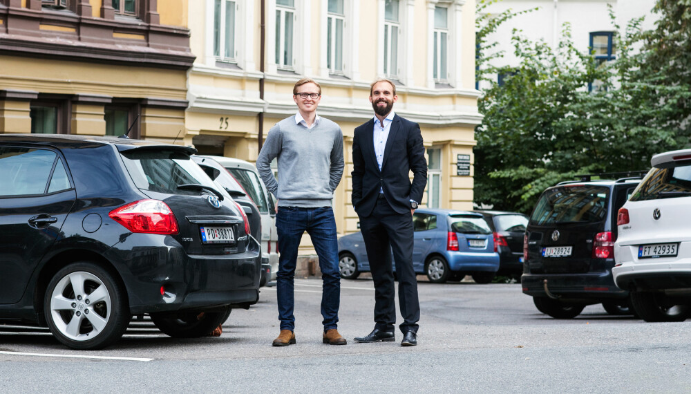 DELINGSØKONOMI: Markedssjef Christoffer Moen (t.v.) og teknisk sjef Christian Hager i Nabobil har samlet over 1000 bileiere som vil leie ut bilen sin til andre.