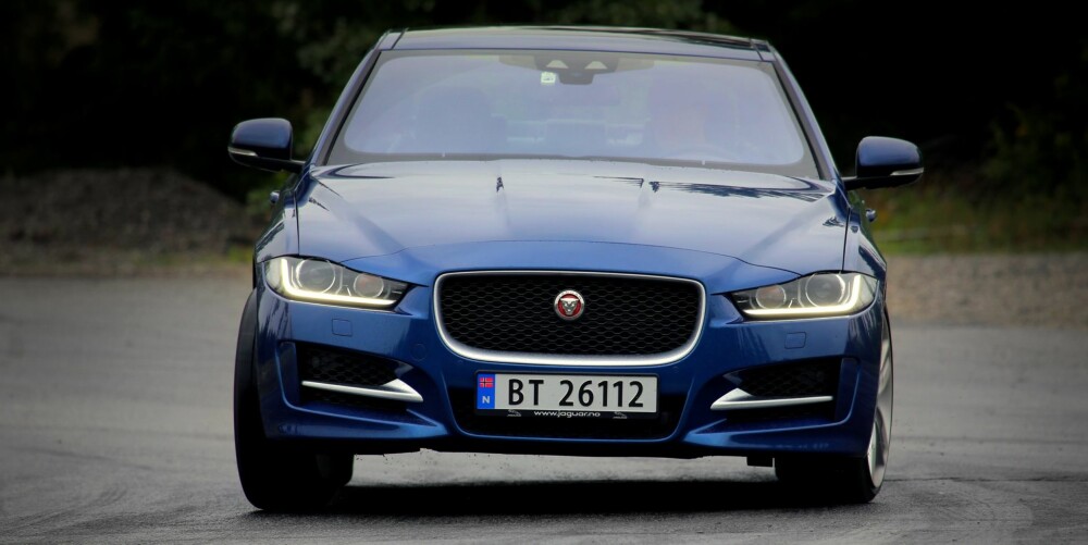 NY MOTOR: Akkurat i tide til at VW-konsernet ødela dieselmotorens rykte, kom Jaguar med sin helt nye tolitersdiesel. Det beste med den er lydbildet - både gange og støynivå er penere enn i de tyske konkurrentene. NY MOTOR: Akkurat i tide til at VW-konsernet ødela dieselmotorens rykte, kom Jaguar med sin helt nye tolitersdiesel. Det beste med den er lydbildet - både gange og støynivå er penere enn i de tyske konkurrentene.