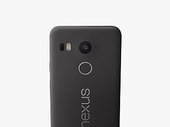KAMERAET: LG Nexus 5X har et kamera med en oppløsning på 12,3 megapiksler og tar ganske bra bilder. bare synd at kamera-appen er litt begrenset. Under linsen ser du fingeravtrykksleseren.