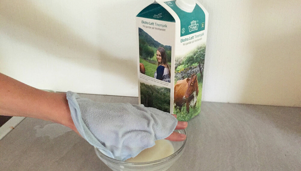 PLEIENDE EFFEKT: Visste du at melk kan fungere som en ypperlig, naturlig fuktighetsgiver for tørre hender? FOTO: Linn M. Rognø.