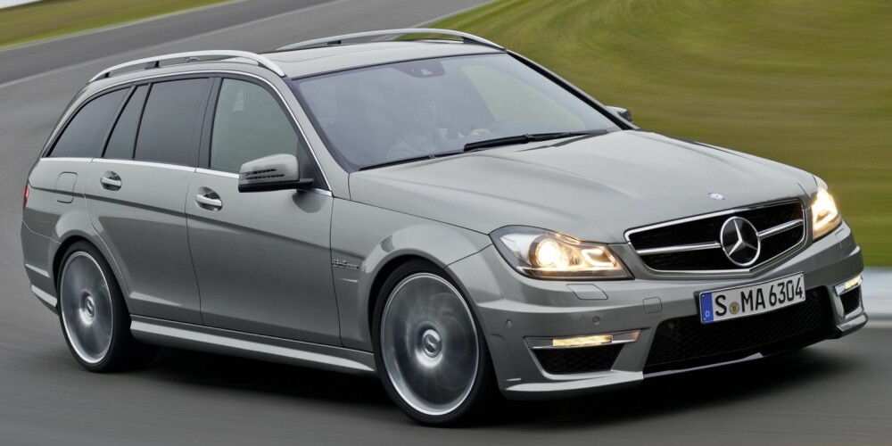 RIVALEN: Mercedes C63 AMG. Foto: Daimler AG RIVALEN: Mercedes C63 AMG. Foto: Daimler AG